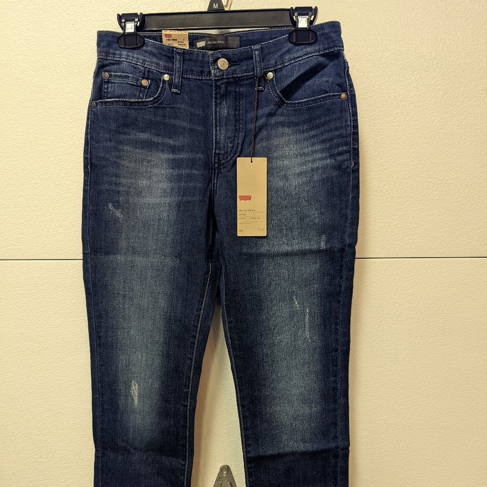 Levi's women jeans mid rise skinny petite denim NWT